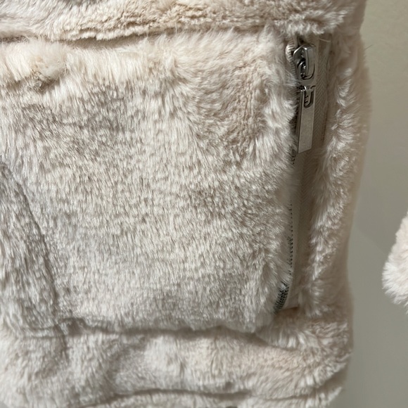 ✨Fashion Nova Faux Fur Jacket - Picture 11 of 17